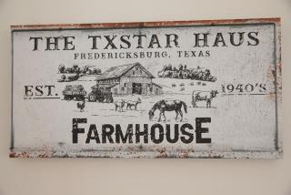 Awesome Haus with Gameroom, 4Blks to Center of Town! - Fredericksburg - 9