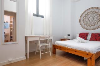 Oasis in the heart of Seville - 2 BR apt with FREE PARKING - 5