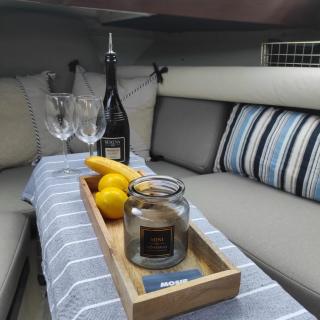 Noclegi na jachcie, accommodation Gdańsk, Trójmiasto, House Boat, dom na wodzie, 2 cabin, gorący prysznic hot shower, WC, rejs gratis, free cruise included - 4