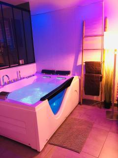 Appart&Spa République - Dijon - 7