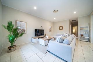 Gone Coastal Grange - Grange - 9