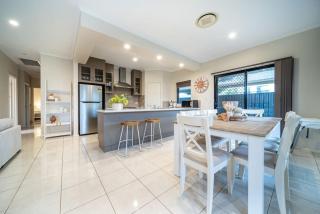 Gone Coastal Grange - Grange - 3