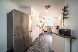 Escape to Adelaide Hills - Spacious Country Stay -  - 1