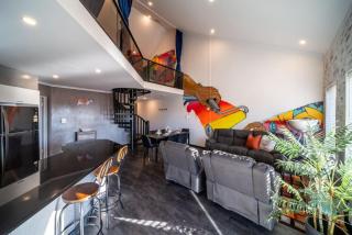 Splash Graffiti Apartment at Adelaide - Adelaide - 1