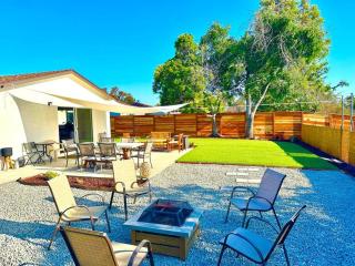 Modern Home with View and Large Private backyard - San Diego - 0