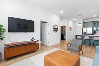 Cozy Modern Condo 4 Beds, 2 Bedrooms -FREE Parking - Nashville - 0
