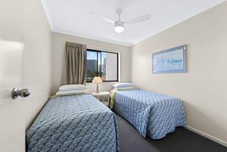 Gena Apartments Unit 10 Kings Beach QLD - 3