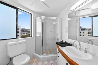 Gena Apartments Unit 10 Kings Beach QLD - 4