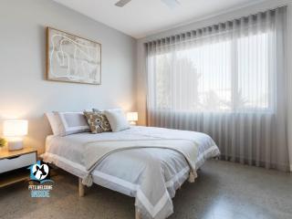 Majestic Ocean Views in Architectural 3BR House - Goolwa South - 2