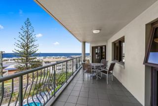 Gena Apartments Unit 13 Kings Beach QLD - 2