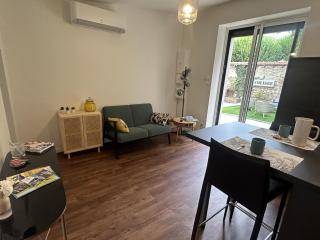 Gîte calme en plein centre de Moulins avec terrasse privative et tout confort inclus - FR-1-489-475 - 7