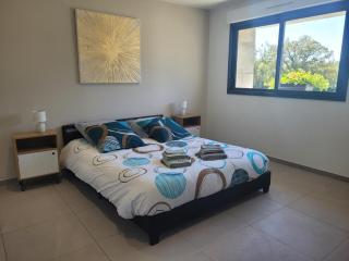 Gîte tout confort avec spa, PMR, clim' réversible, randonnées, activités et spécialités locales - FR-1-489-476 - Couzon - 8
