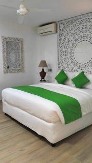 Elina Villas Seminyak - Seminyak - 3
