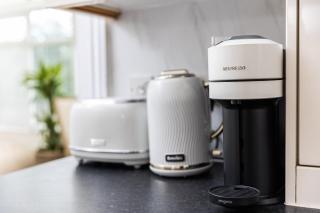 10 Sydenham - By Luxury Apartments - Cheltenham - 3