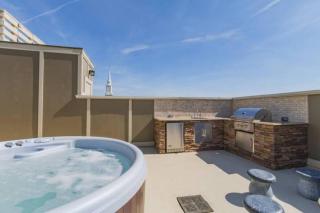 THE COLOR CHORD l 3BR in East Nashville with Rooftop Hot Tub - 9