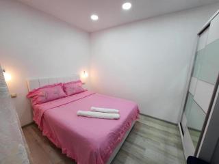 Apartment with a unique sea view on the beach in Batumi - Batumi - 5