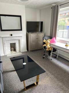 Mauds House- 3 Bed & 2 bath with Double drive - Cleethorpes - 0