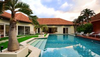 Pattaya Jomtien large pool 6 bed 5 bath villa - 8