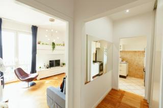 Plac Konstytucji 6 Grey - Bezpłatny garaż podziemny - Free Parking - Apartament dla 4 osób - 4