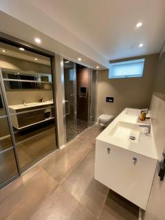 Luxury apartement close to city centre with free parking - 3