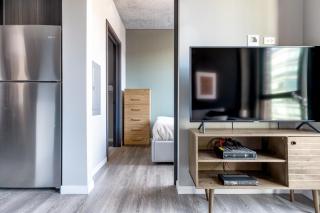W Loop 1BR w Gym Pool nr Fulton Mkt CHI-289 - 7
