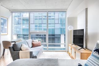 S Lake Union Studio w Gym BBQ nr Amazon SEA-83 - 9