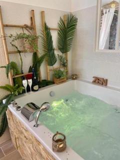 LOVER'S ROOM TROPIC - 2