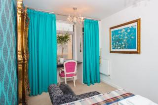 Unique & Welcoming 2BD Flat in Limehouse - Londra - 9