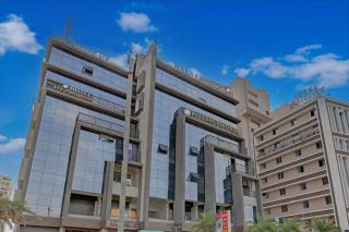 HOTEL LEE PLATINUM - Ahmedabad - 8