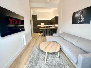 Fountain Apartment No 2 with Free Parking - York - 0