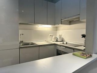 Royal Palace Apartment by SharingCo - 9