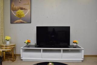 Blissful Airport Serviced Apt. - 2