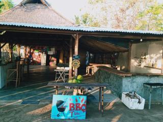 Why Not Bar And Bungalows - 4