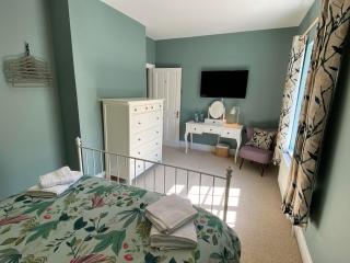 Brooklands Guest House - 9