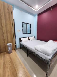 Gauri Shankar Home Stay - Ujjain - 1
