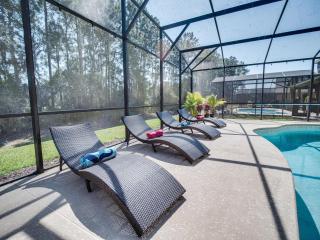 Epic 6-Bedroom Escape - Private Theater, Game Room, Pool, Spa & Themed Fun in Resort-Style Comfort - Davenport - 8