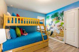 Windsor Island Private Vacation Home - Sleeps 20 - Pool, Spa, Game Room, Access to Resort Amenities - FREE BBQ - Davenport - 6