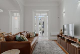 Romantic Luxury House w Captivating Outdoor Patio - Porto - 5