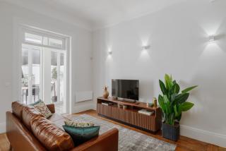 Romantic Luxury House w Captivating Outdoor Patio - Porto - 3