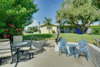 Dock and Screened Porch Waterfront Cape Coral Home - Cape Coral - 9