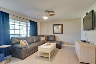 Dock and Screened Porch Waterfront Cape Coral Home - Cape Coral - 8