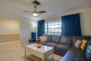 Dock and Screened Porch Waterfront Cape Coral Home - Cape Coral - 7