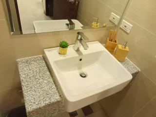 Beautiful High End Condo in City Center, Manila - Manila - 6