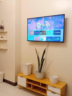 Beautiful High End Condo in City Center, Manila - Manila - 2