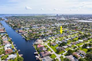 Villa Admiral's Retreat - Southern exposure, DIRECT gulf access, bikes, kayak, and heated pool! - Cape Coral - 6