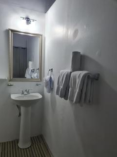 Sky Beach Hotel - 8
