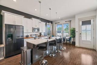 King Bed, Balcony, Covered Patio & Firepit! 8 minutes from Broadway - Nashville - 7