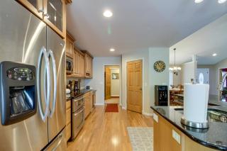 White Swan Lake Home Near Hiking and Snowmobiling! - Bigfork - 1