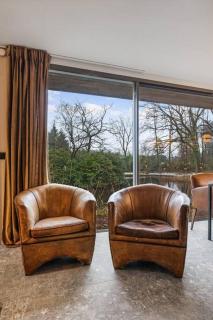 Stylish lakehouse in idyllic, private green scenery - Stekene - 4