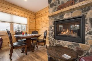 Johns Place - McHenry - 5